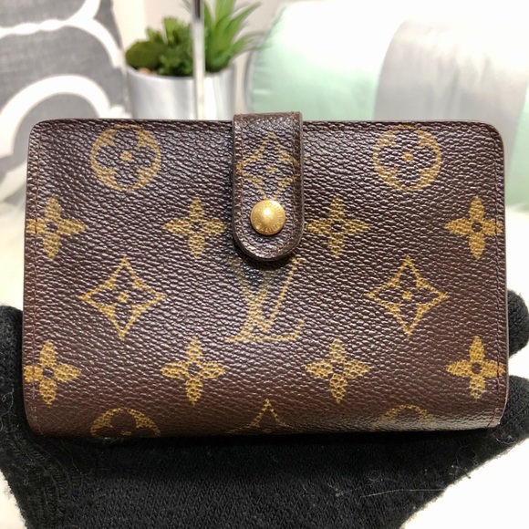 🔥SOLD 🔥Kisslock Wallet - Picture 2 of 8